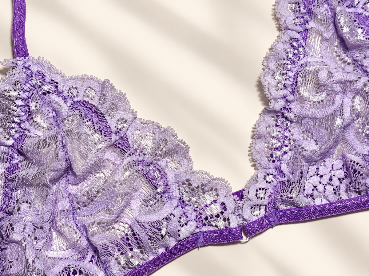 Lilac Lace Bralette – Verstellbares Spitzen-Bralette in Flieder