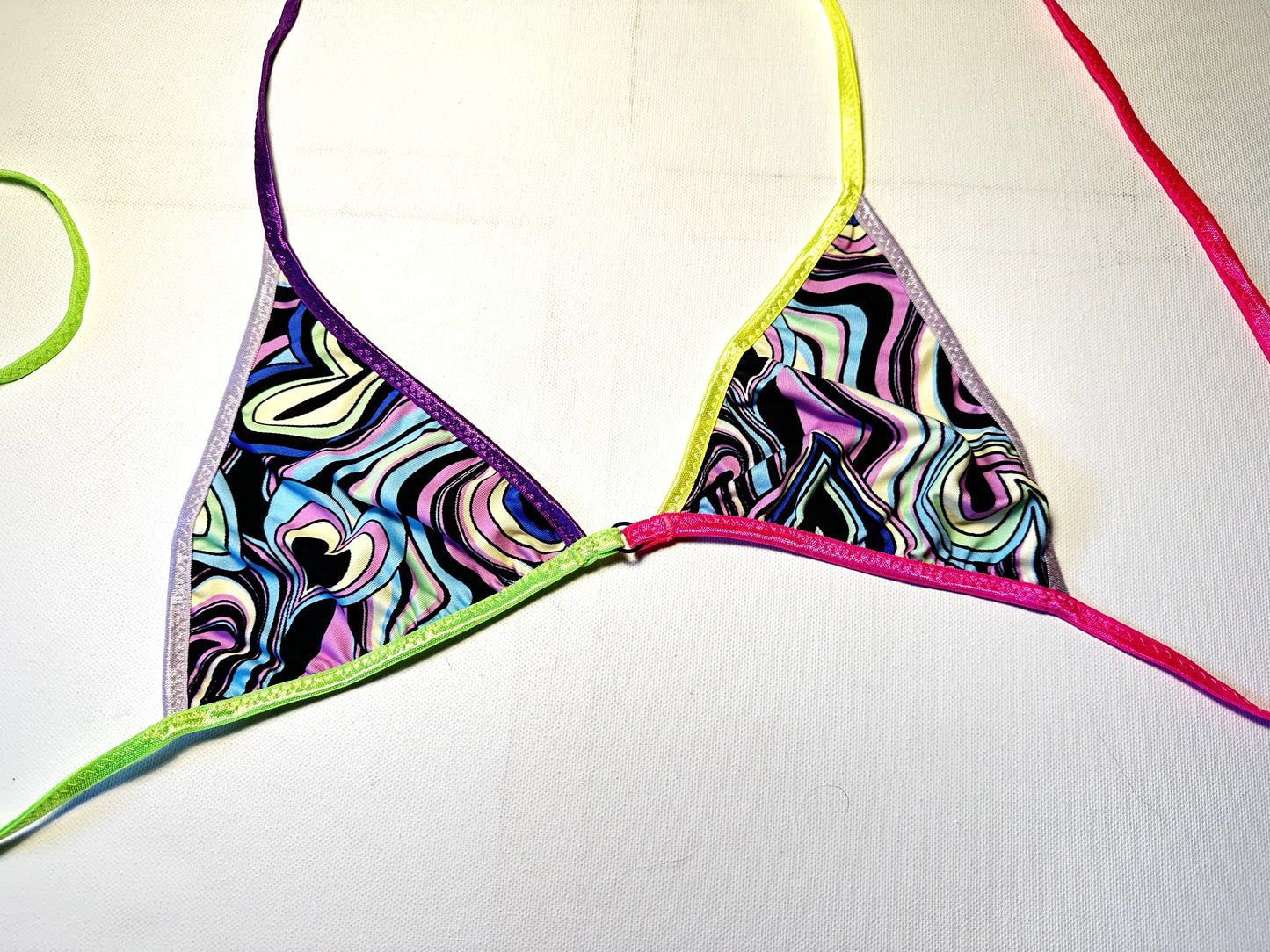 Neon Marble Triangel Bikini – UV Aktiv | Glow unter Schwarzlicht | Handmade