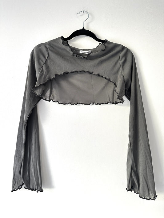 Graues Mesh Sleeve mit Trompetenärmeln und Ruffle Saum #236