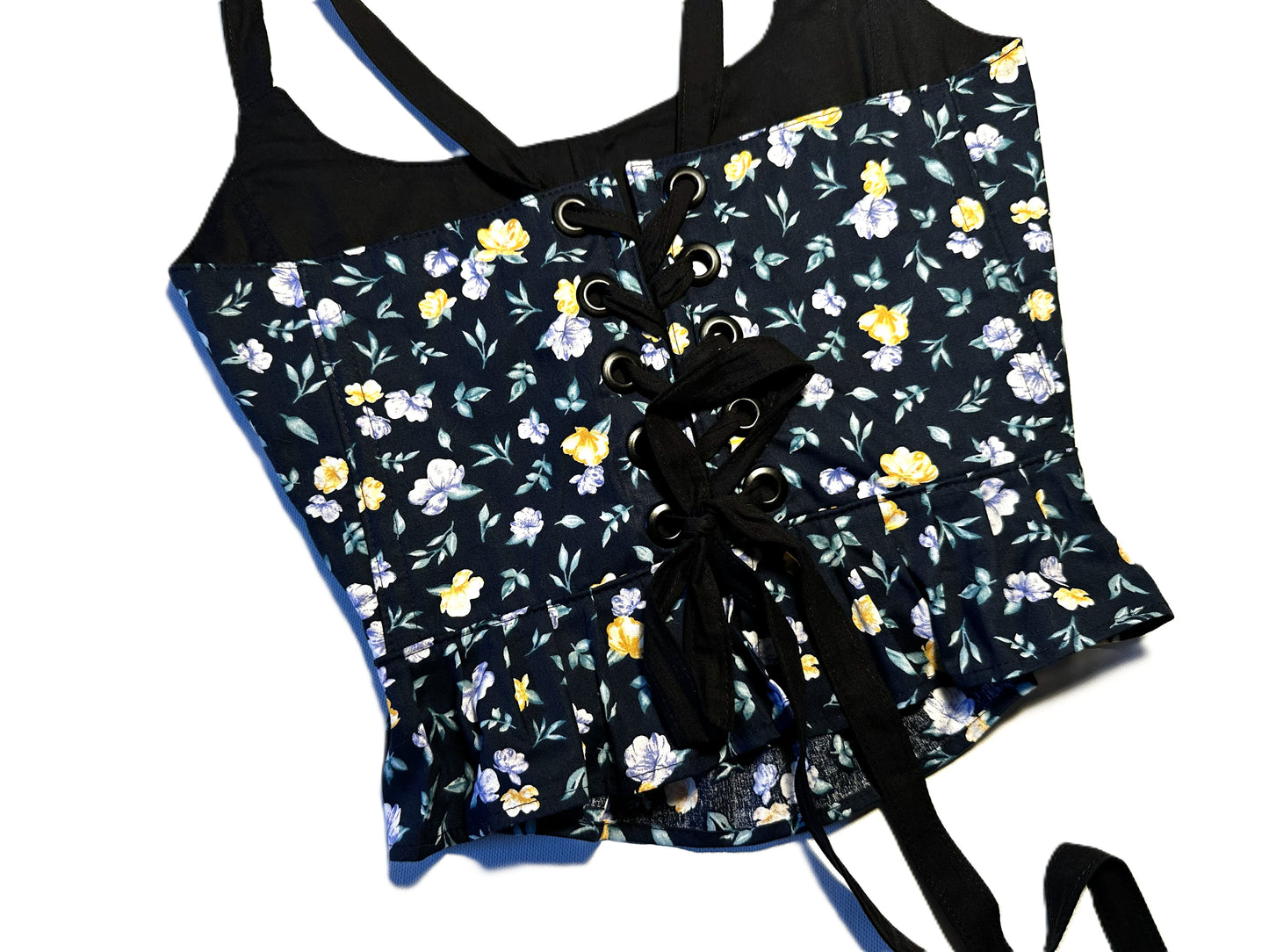 Corsage mit Rüschen-Schößchen – Dunkelblaue Baumwolle mit Blumen | Handmade & Genderneutral #694