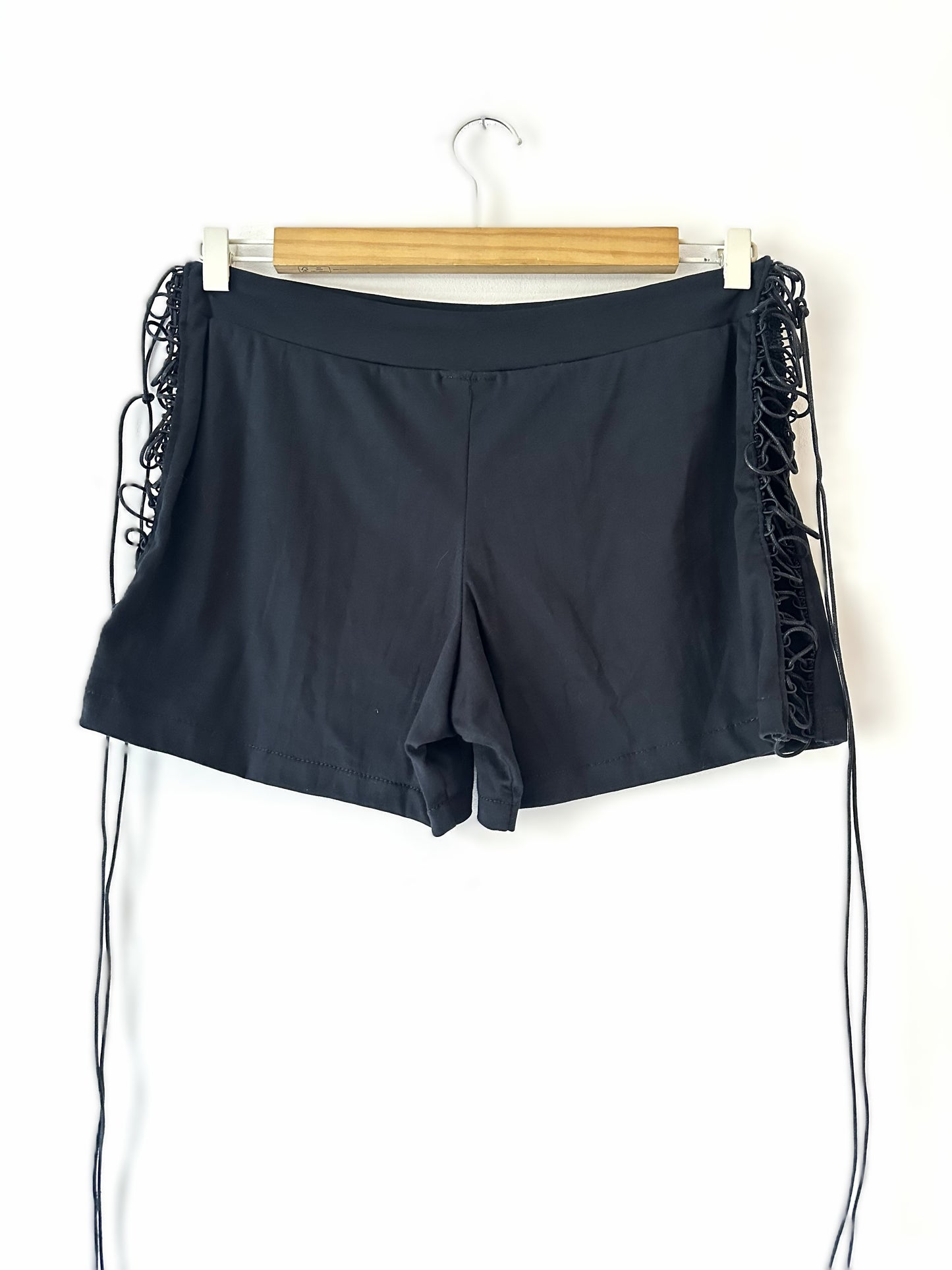 Shorts mit seitlicher Schnürung | Baumwolljersey Shorts | Collection 2026