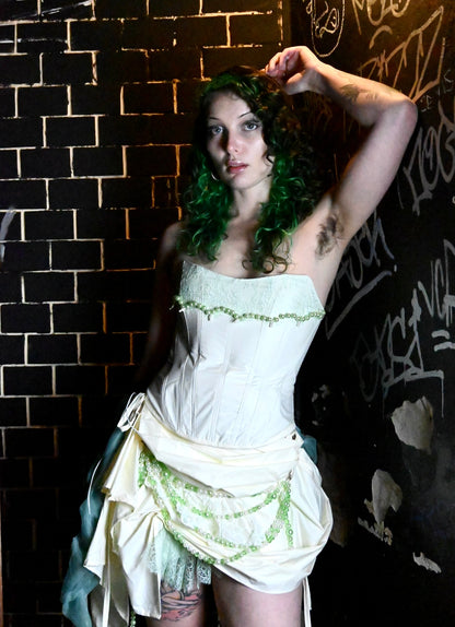 Collections Piece 2026 Perlenbesetztes Baumwollkorsett mit grüner Spitze