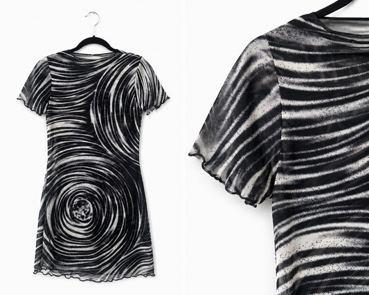 Ripple Mesh Mini Kleid – Schwarz Grau