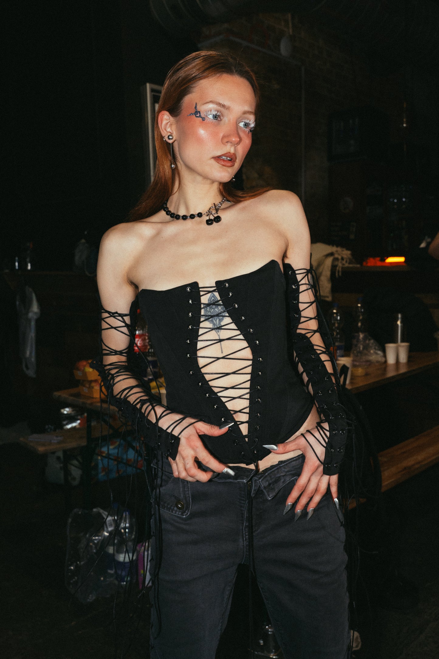 Cyber Gothic Lace-Up Sleeves – Upcycled Statement Ärmel #870