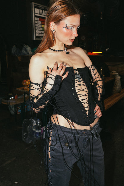 Cyber Gothic Lace-Up Sleeves – Upcycled Statement Ärmel #870