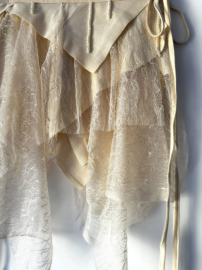 Champagne Fairy Wrap Skirt – Bestickter Spitzenrock mit Perlendetails #R042