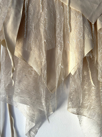 Champagne Fairy Wrap Skirt – Bestickter Spitzenrock mit Perlendetails #R042
